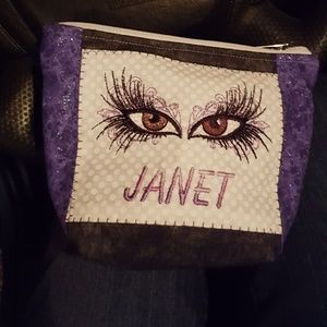 Meet your Posher, Janet